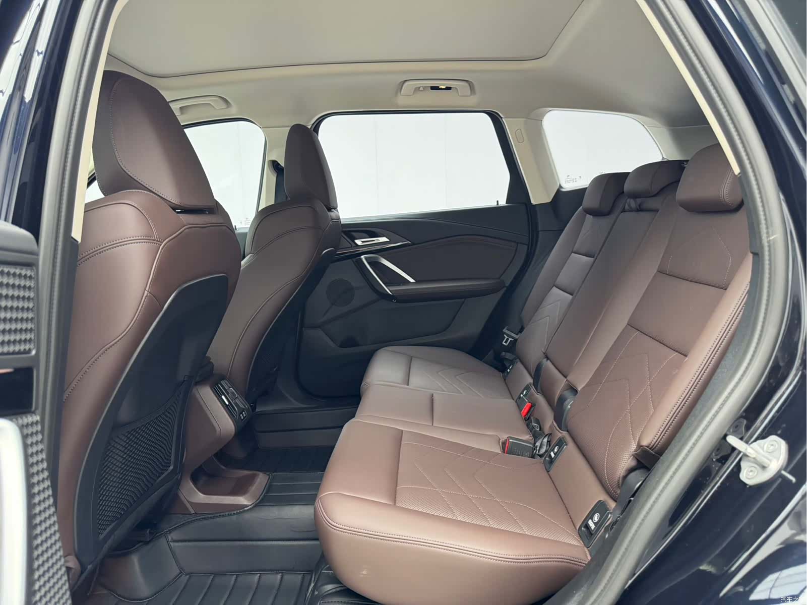 BMW X1, 2023 8