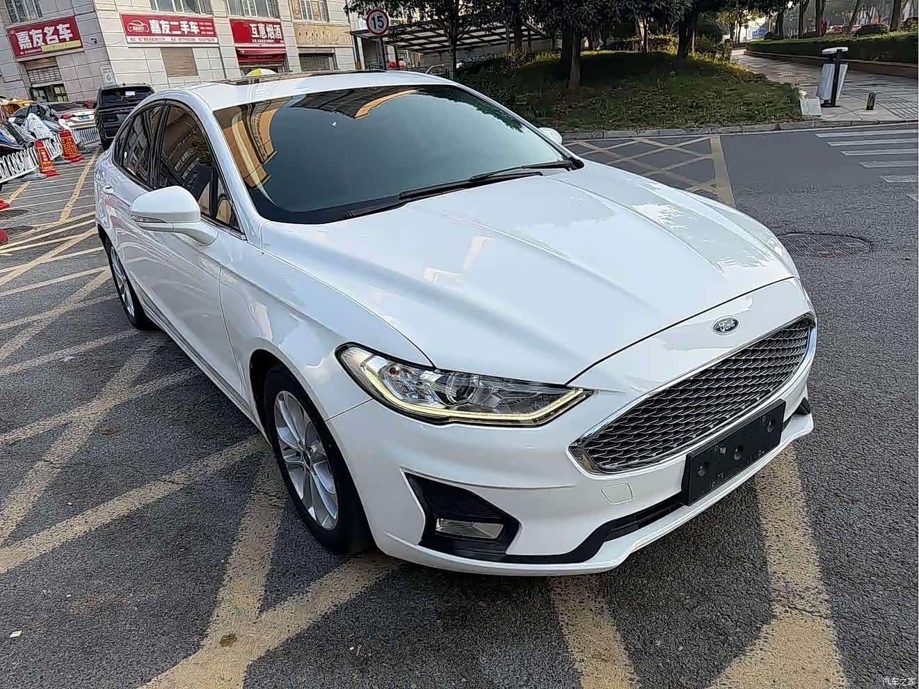 Ford Mondeo, 2021 3