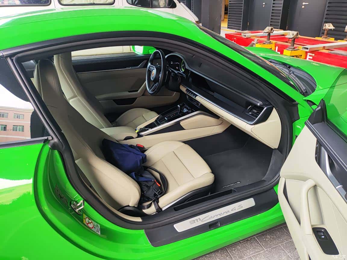 Porsche 911, 2025 6