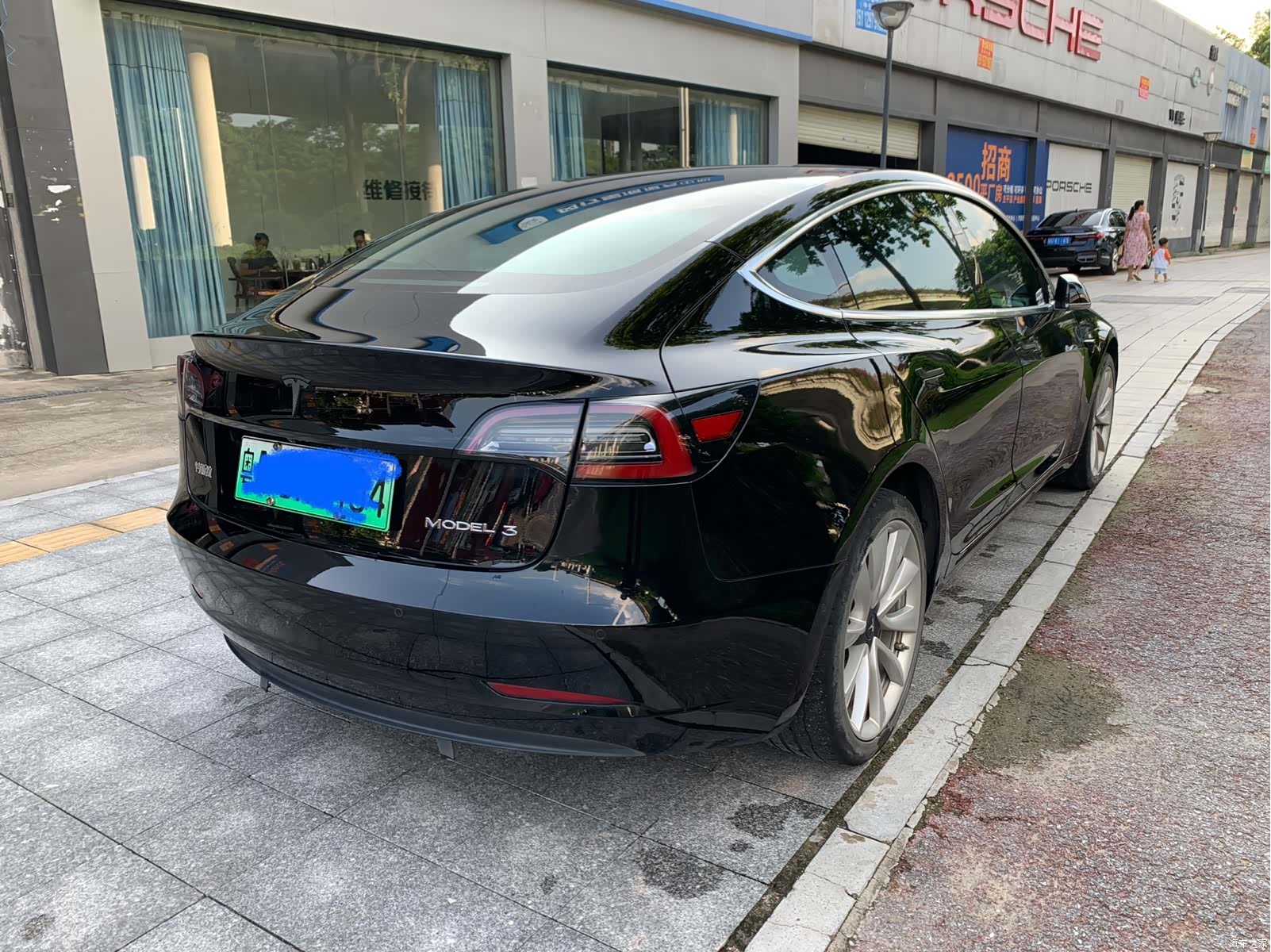 Tesla Model 3, 2020 7