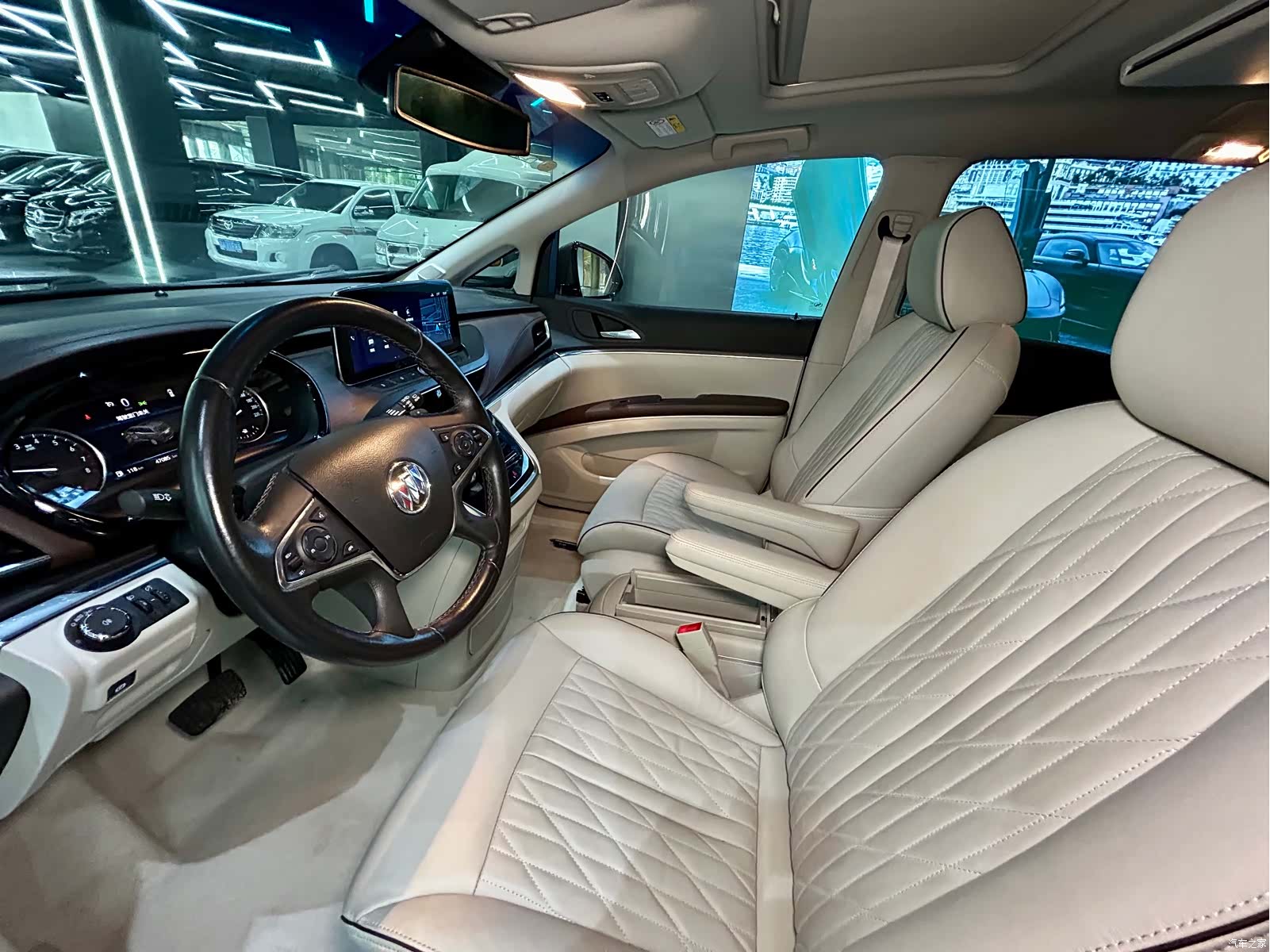 Buick GL8, 2022 9