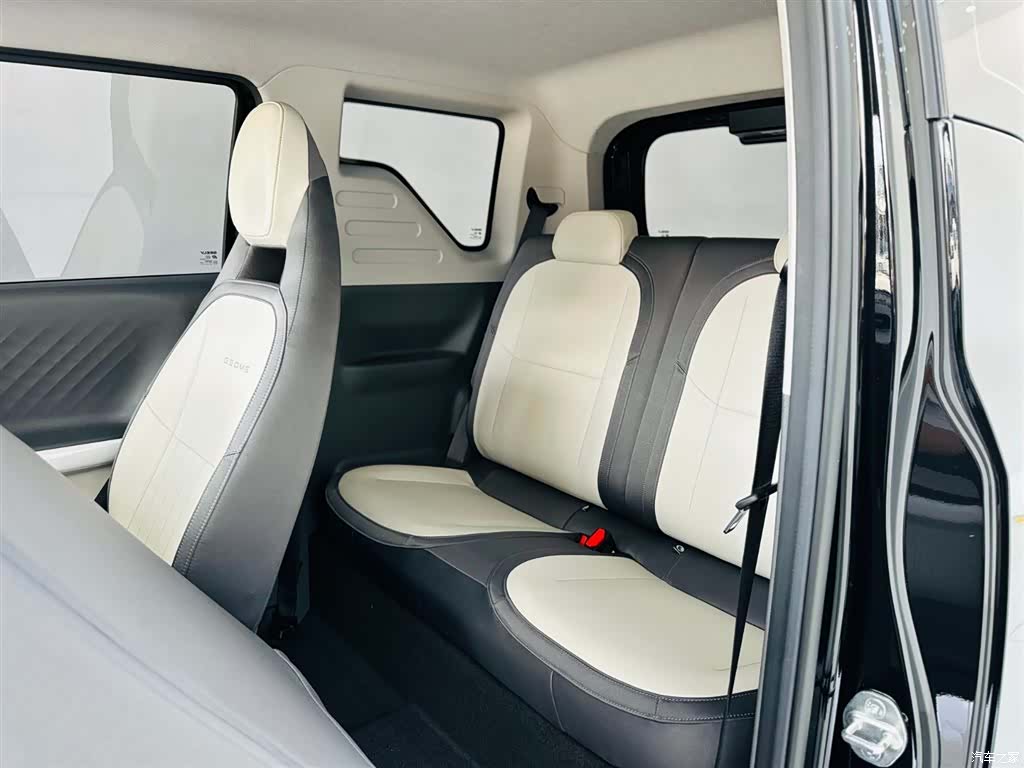 Geely Panda, 2024 14