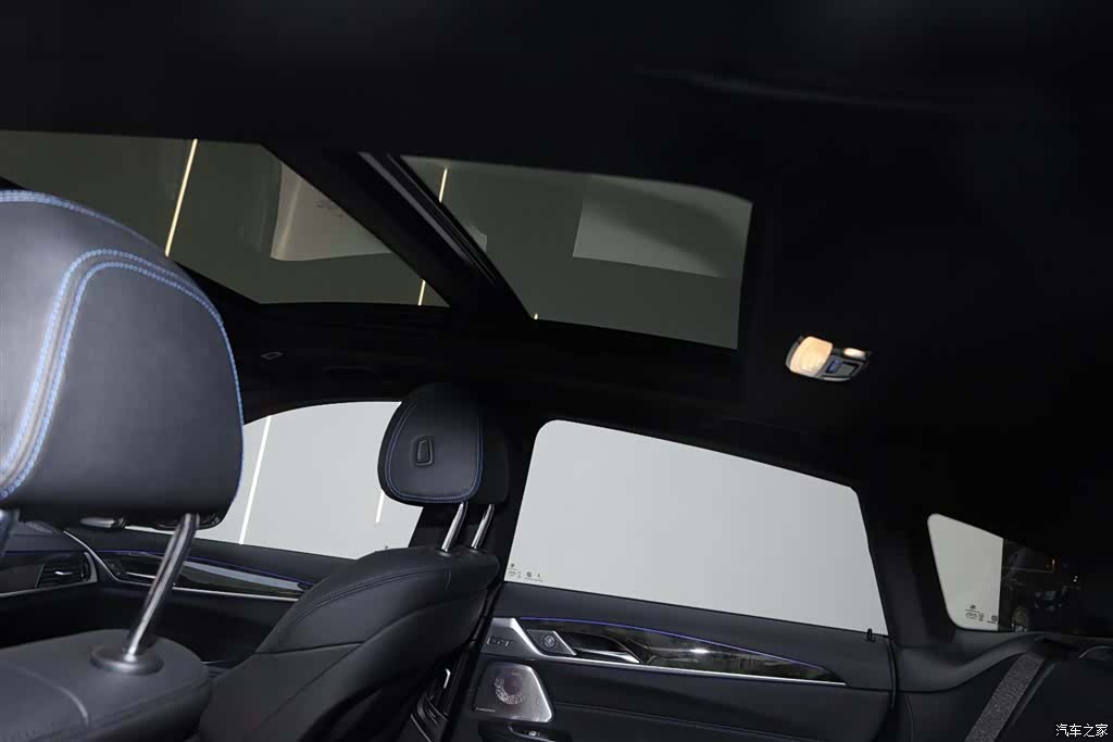 BMW 6 Series GT, 2024 24