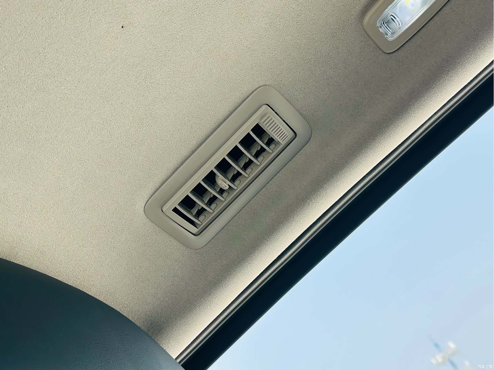 Buick Century, 2025 30