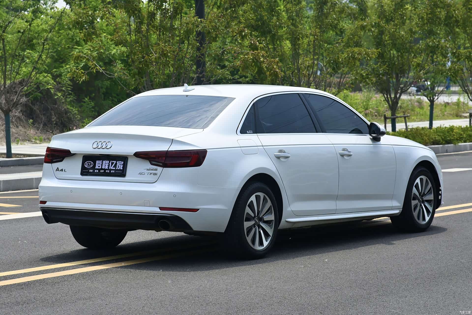 Audi A4L, 2018 17