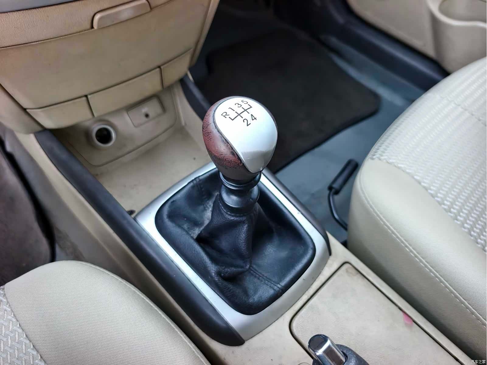 Hyundai GL, 2010 7
