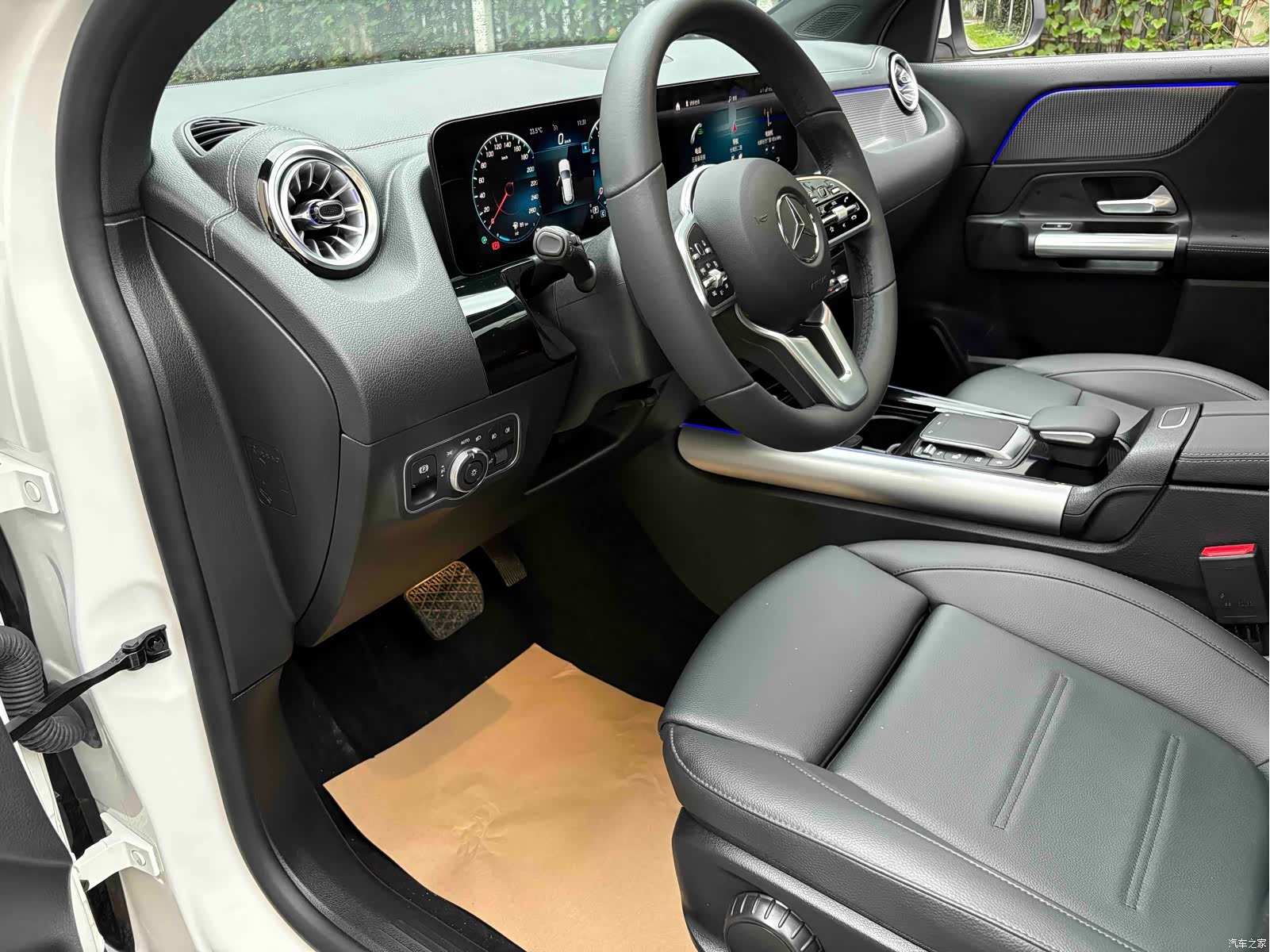Mercedes-Benz GLA, 2022 11