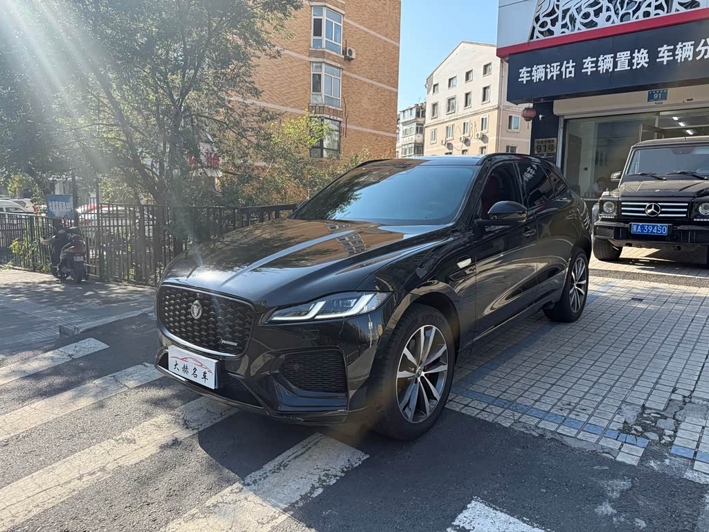 Jaguar F-Pace