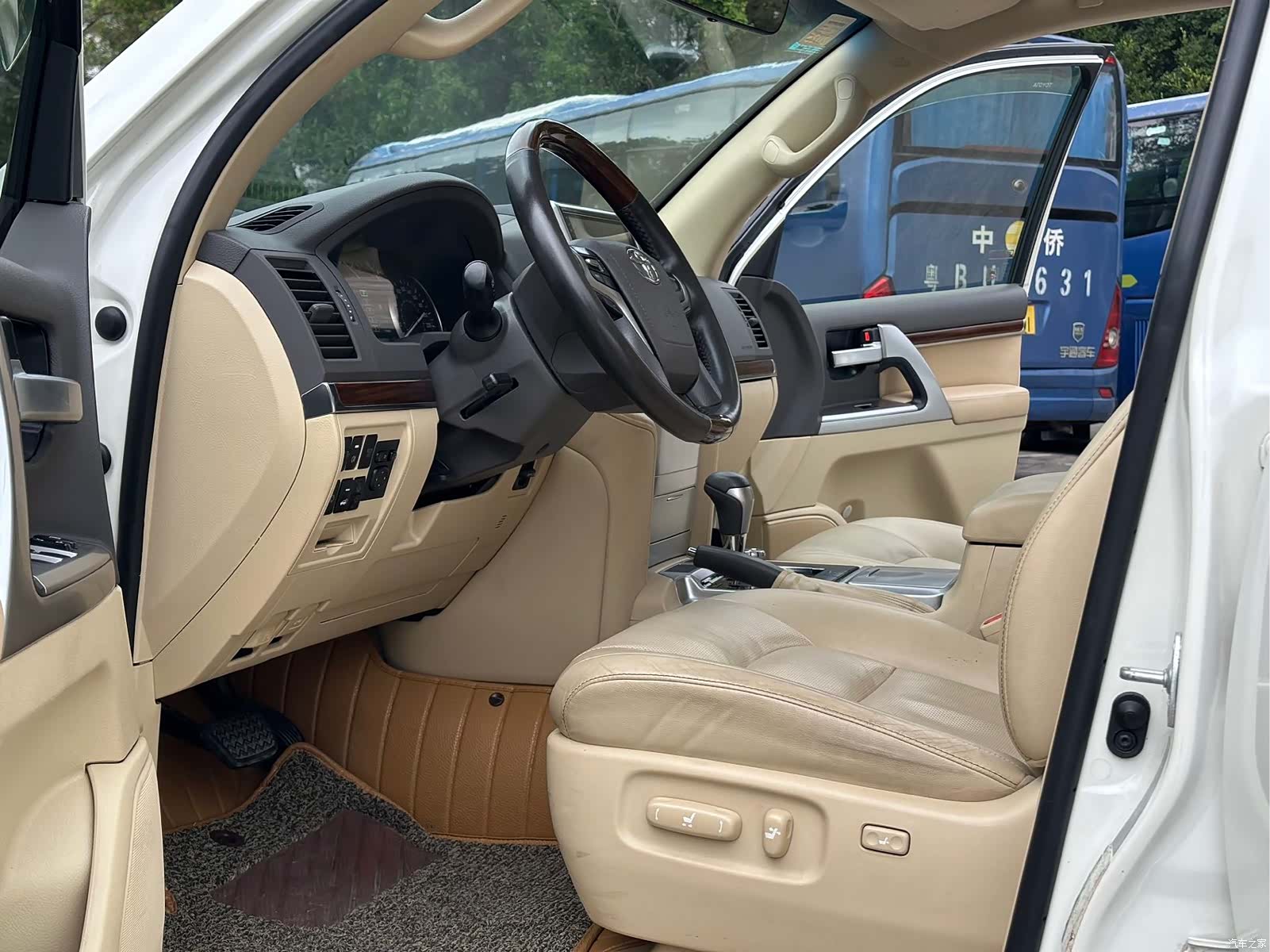 Toyota Land Cruiser, 2017 6