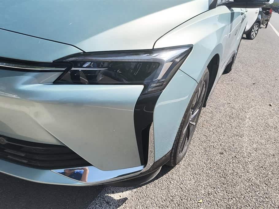 Buick Slightly blue 6