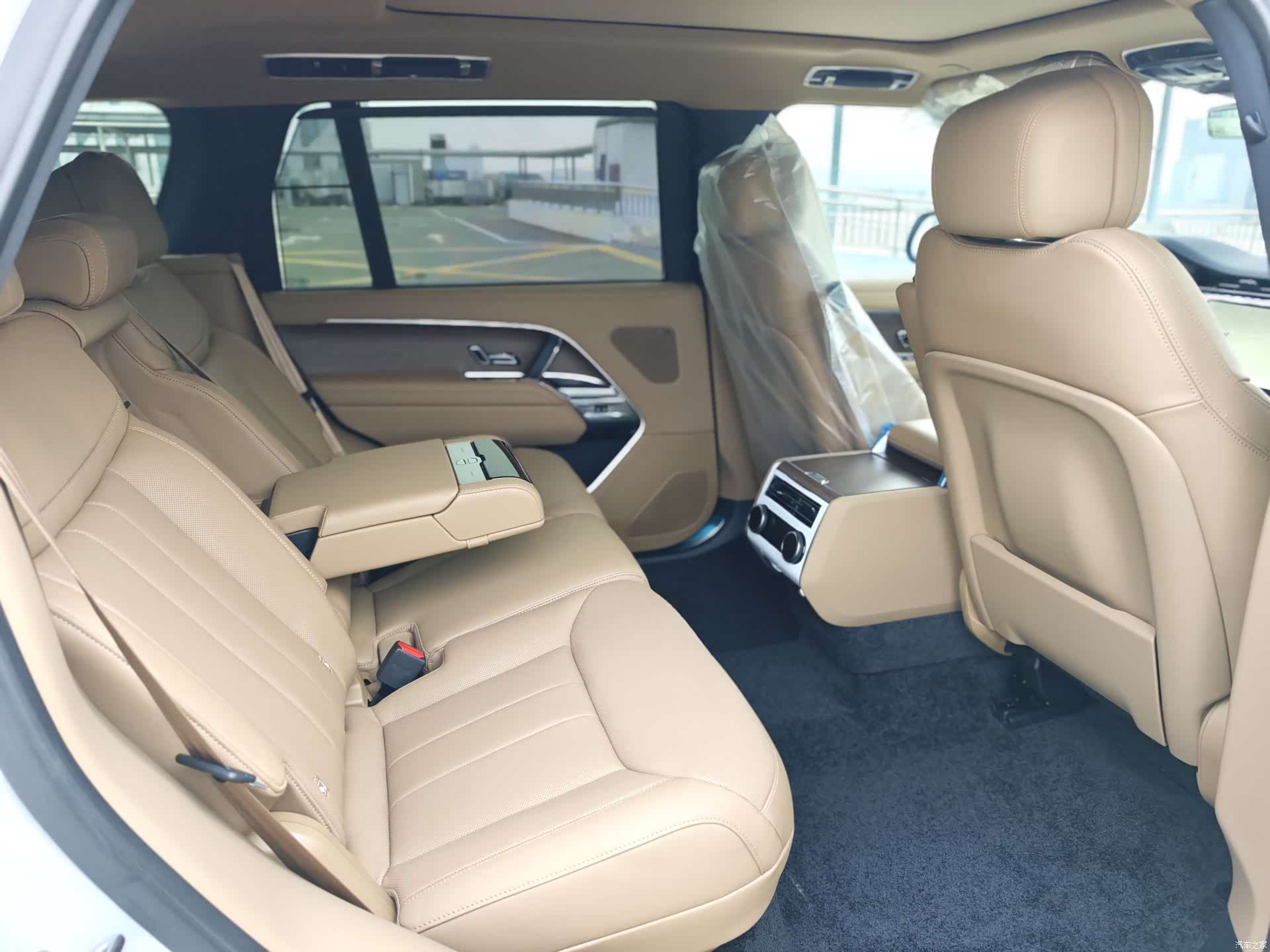 Land Rover Range Rover, 1900 21