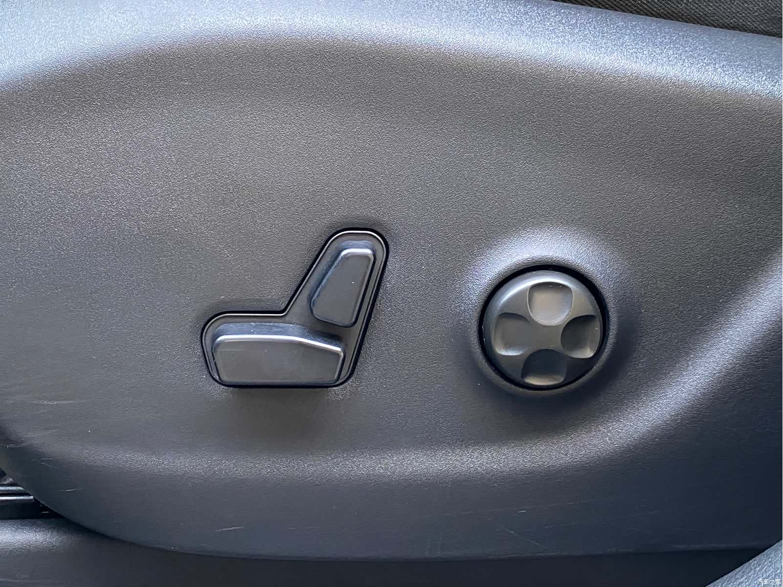 Jeep Cherokee, 2019 12