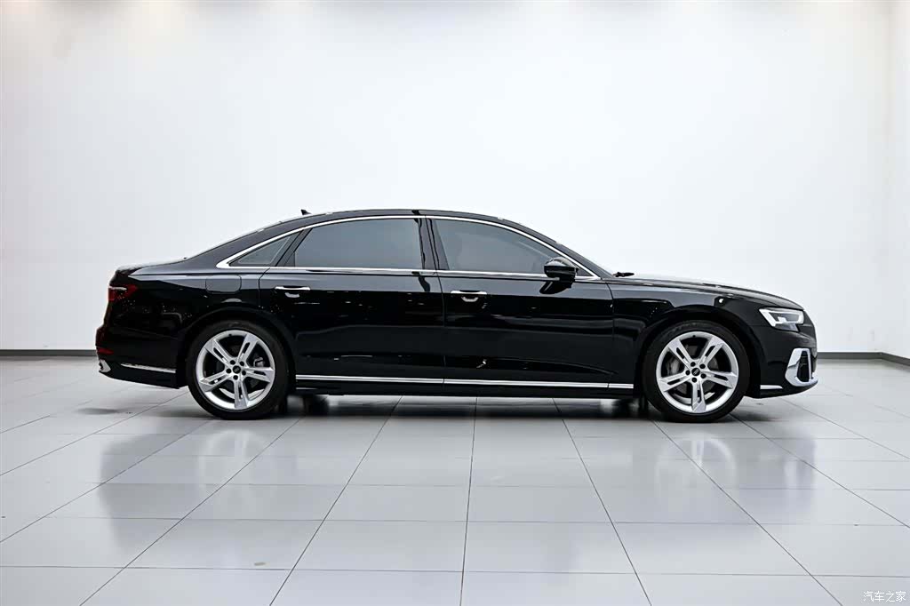 Audi A8L, 2023 6
