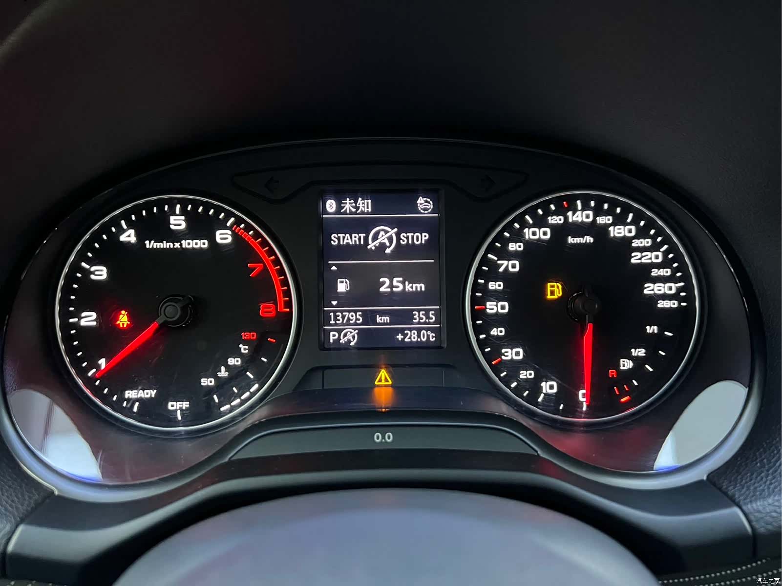 Audi Q2L, 2023 7