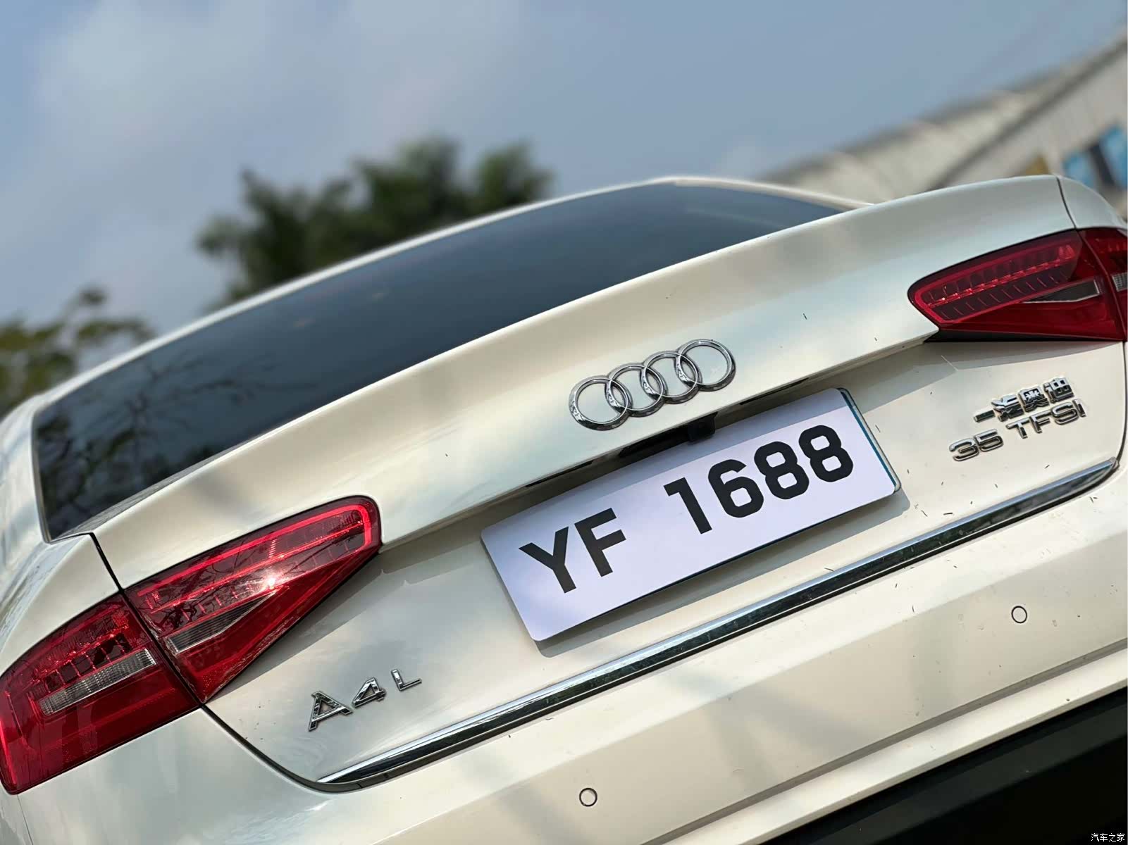 Audi A4L, 2014 12