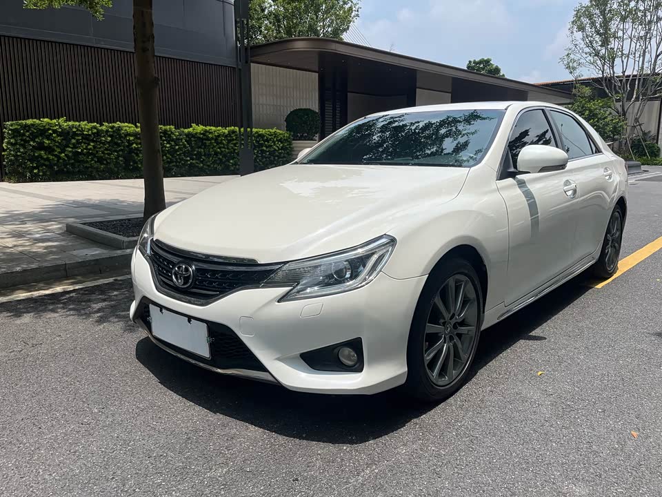 Toyota Reiz Toyota Reiz