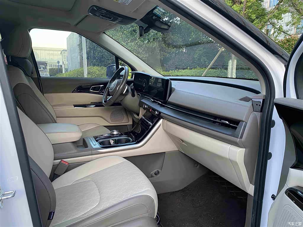 Kia Carnival, 2023 9