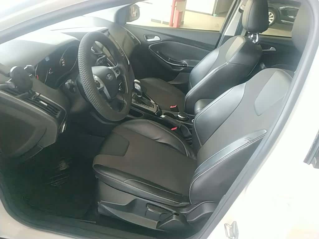 Ford Focus, 2015 15