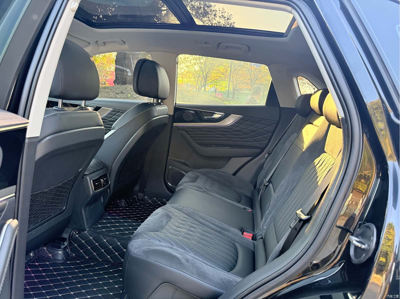 Hongqi HS5, 2022 6