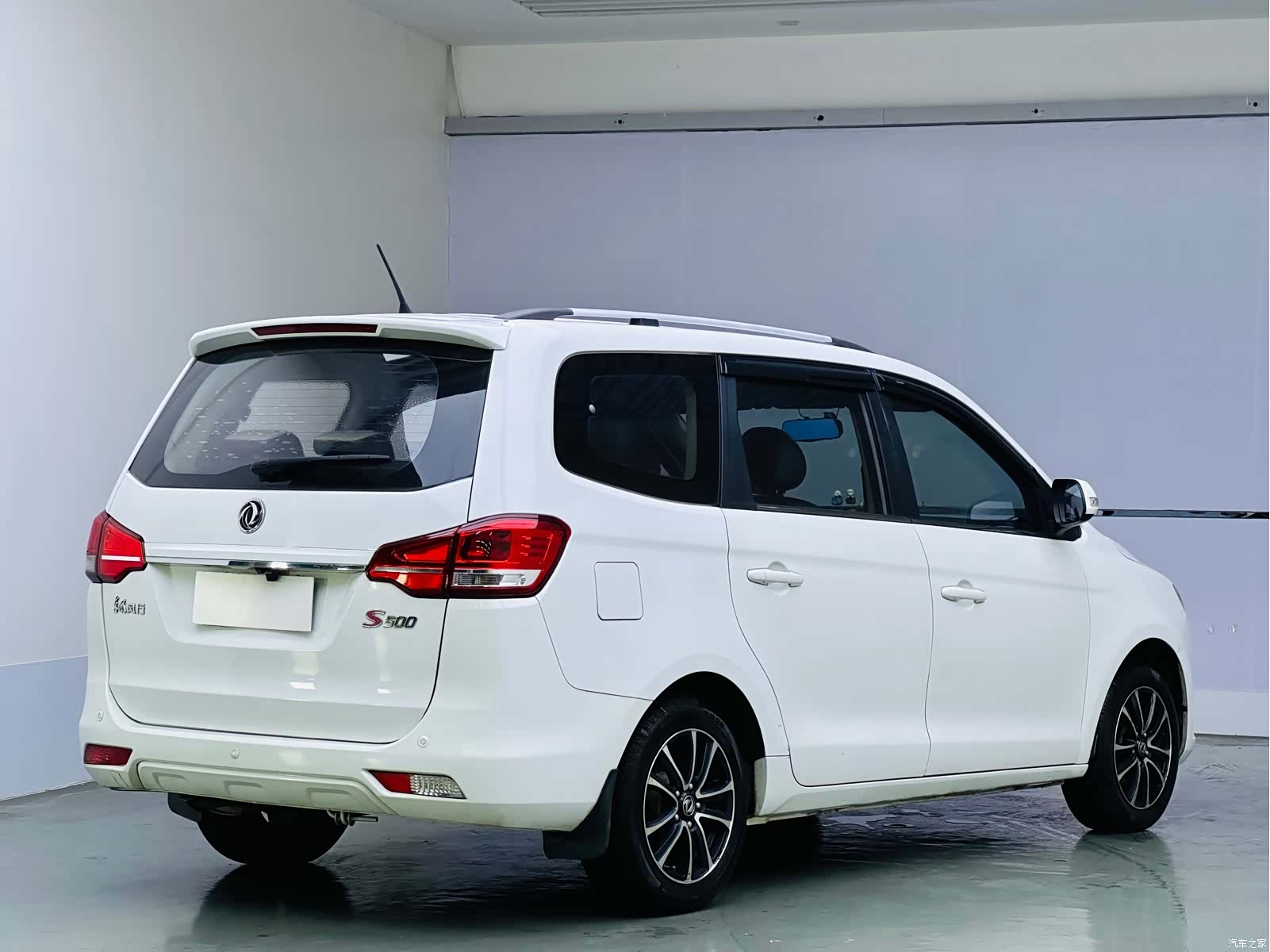 DongFeng S500, 2016 6