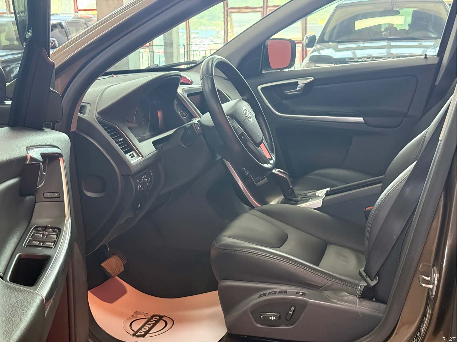 Volvo XC60, 2014 4