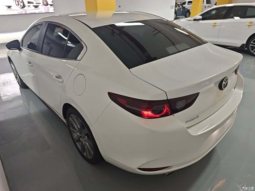 Mazda Mazda3, 2021 все фото