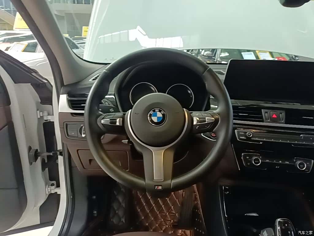 BMW X2, 2021 11