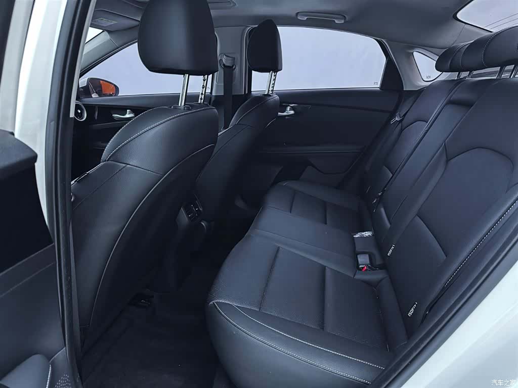 Kia K3, 2023 12
