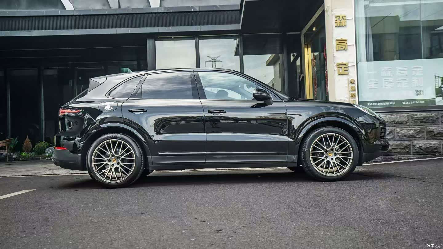 Porsche Cayenne, 2023 3