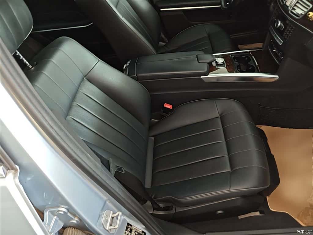Mercedes-Benz E-Class, 2015 25
