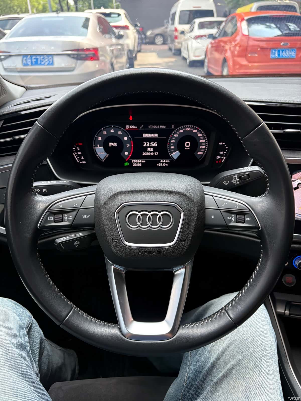 Audi Q3, 2022 13