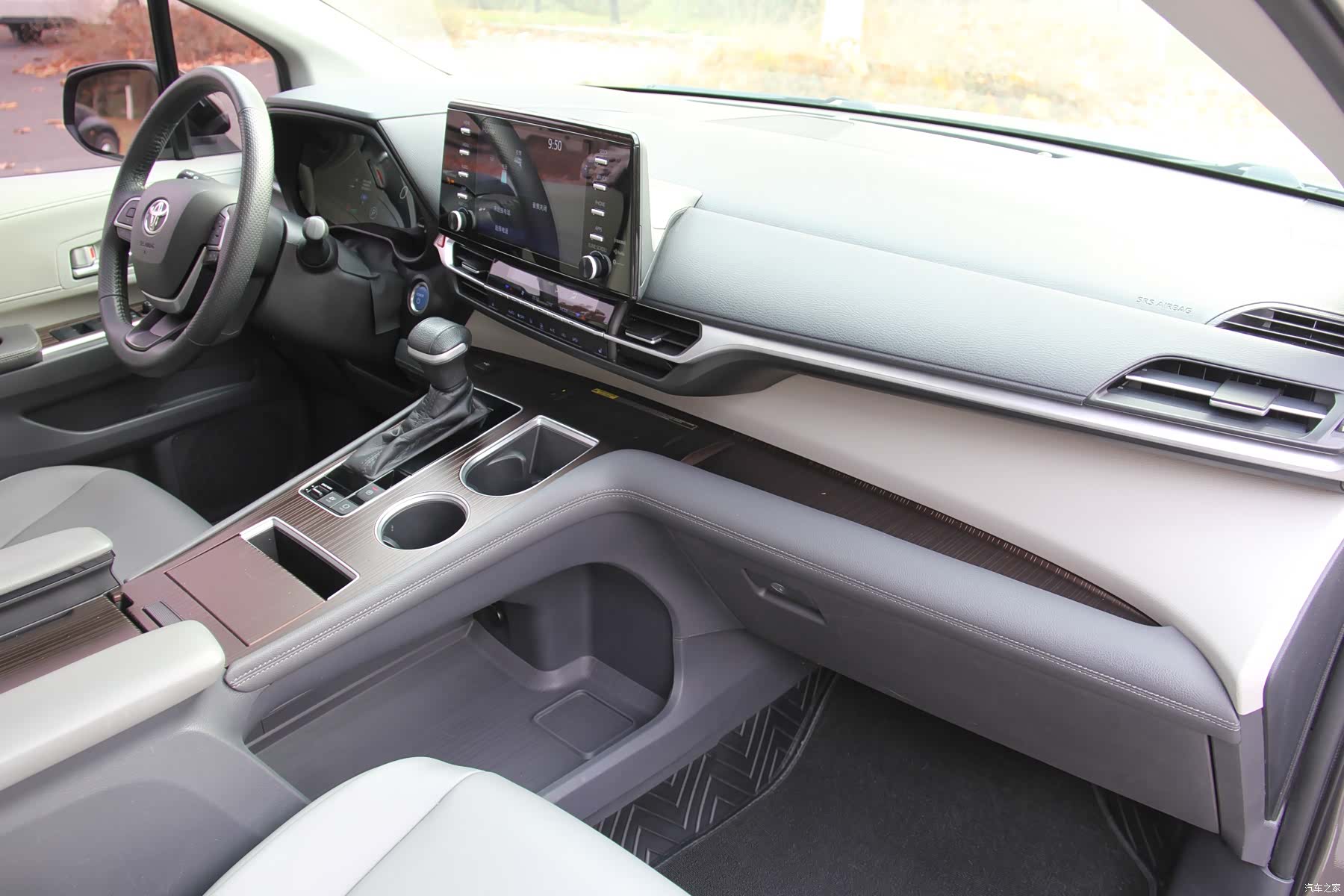 Toyota Sienna, 2022 14
