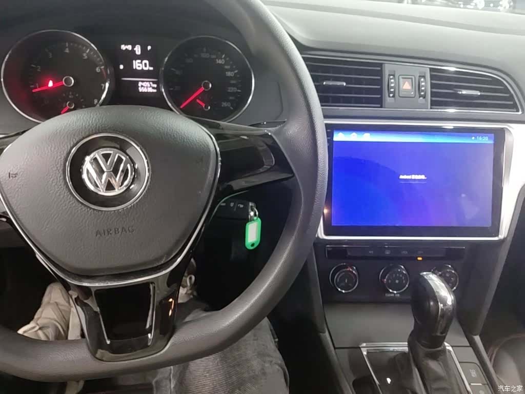 Volkswagen Lamando, 2017 10