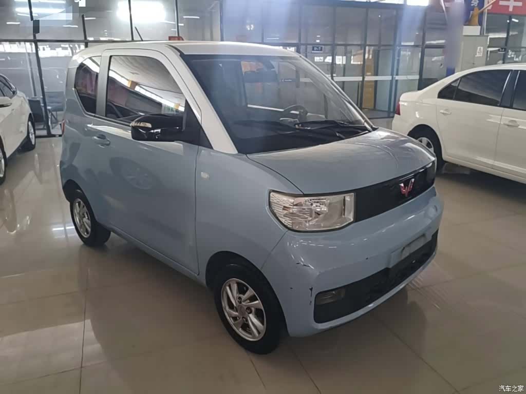 Wuling MINIEV, 2020 4
