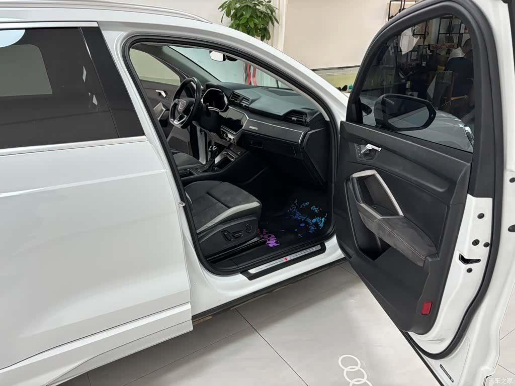 Audi Q3, 2022 15