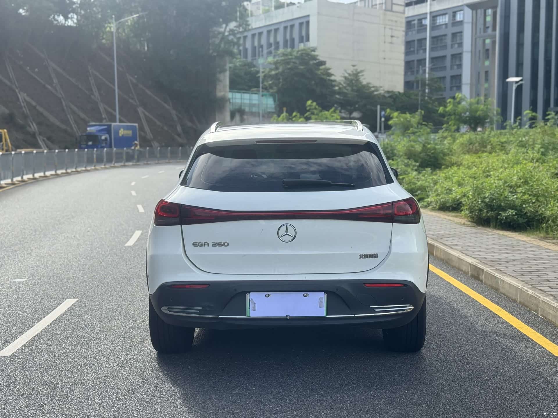 Mercedes-Benz EQA, 2023 13