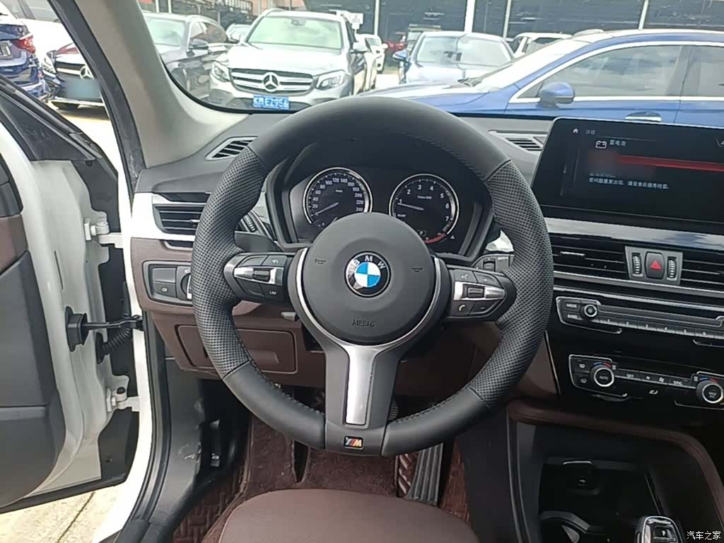 BMW X1, 2021 11