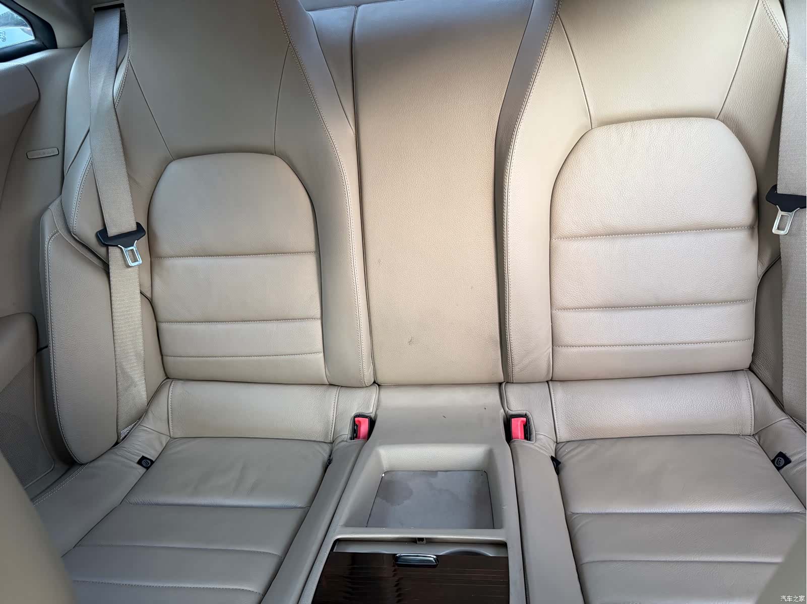 Mercedes-Benz E-Class, 2011 13