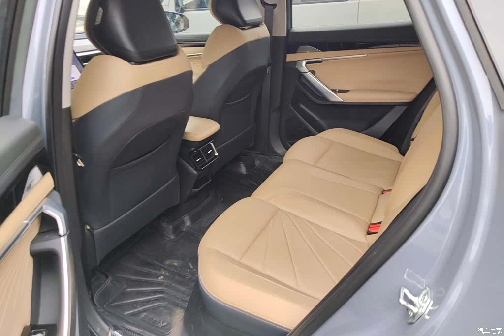 Geely Boyue, 2023 10