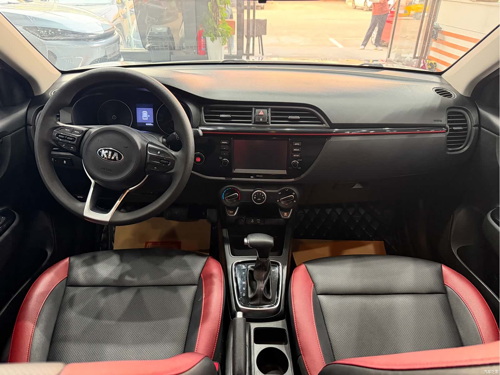 Kia KX, 2018 12