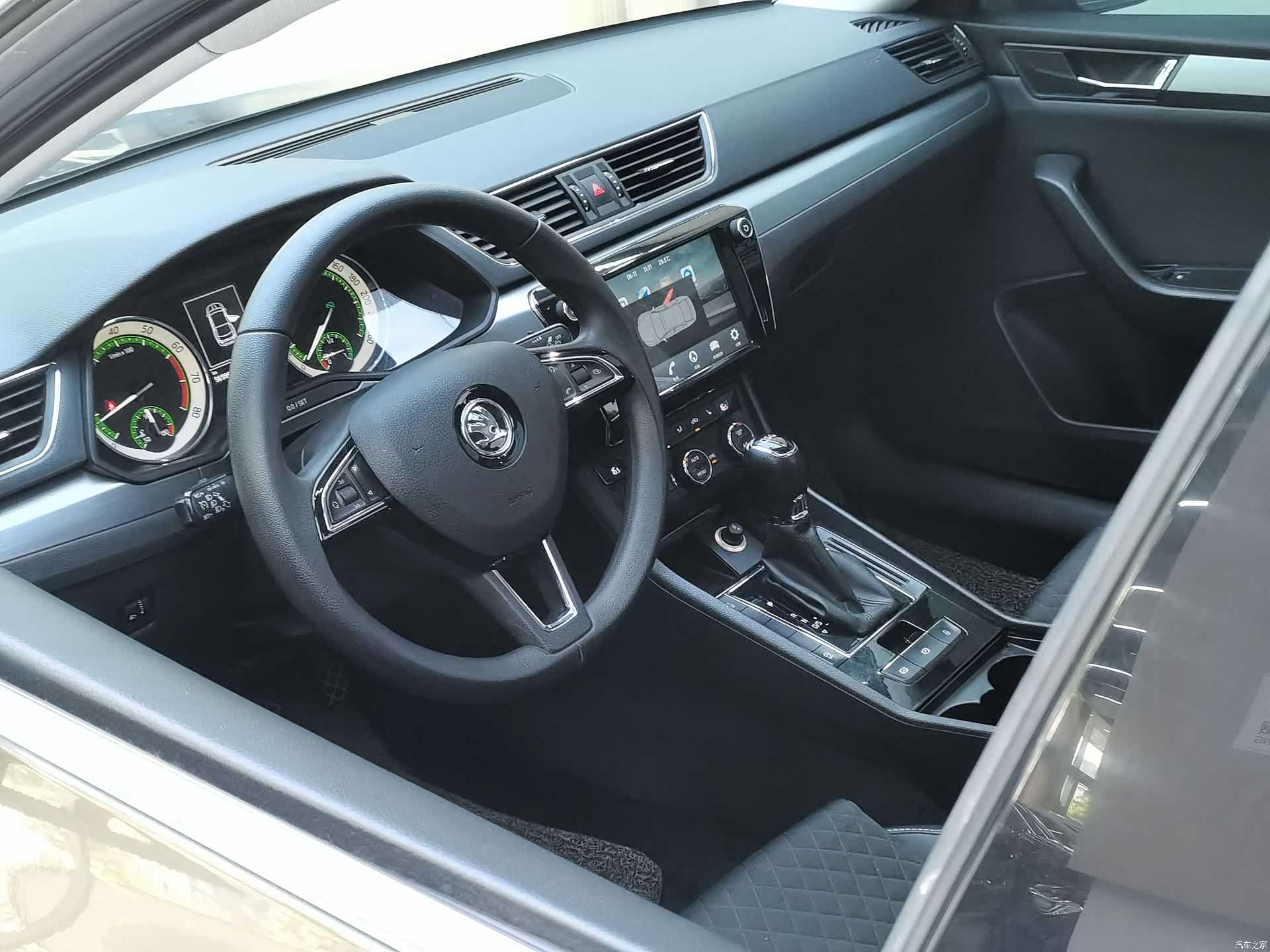 Skoda Superb, 2017 13