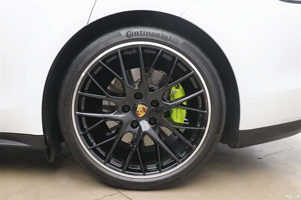 Porsche Panamera, 2023 32