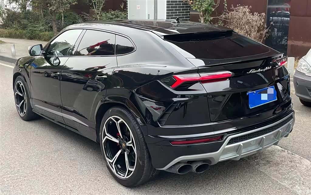 Lamborghini Urus, 2019 6