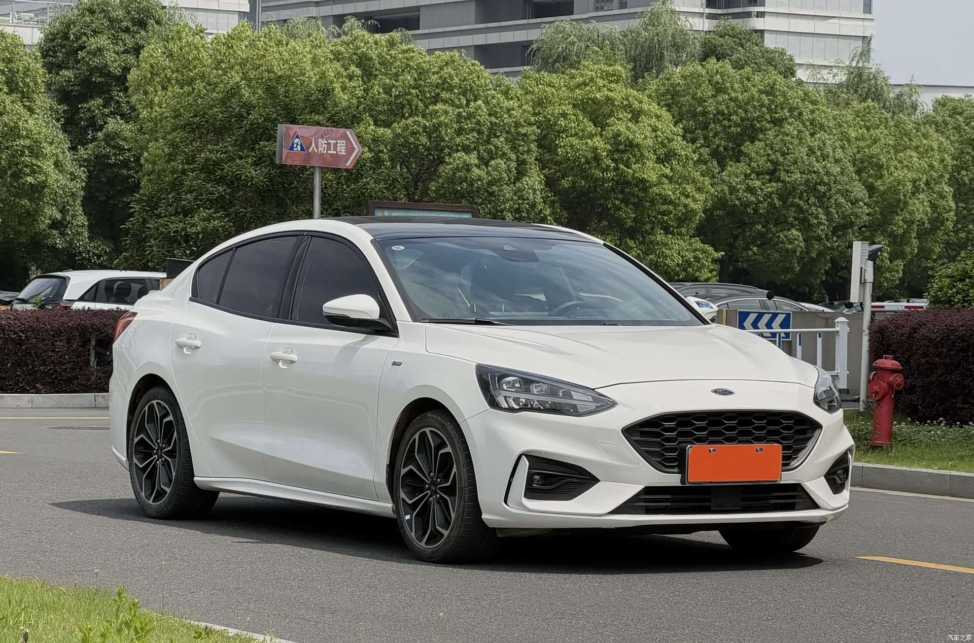 Ford Focus, 2021 3