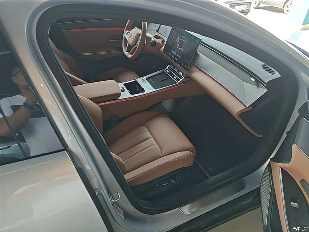 BYD Han, 2025 25