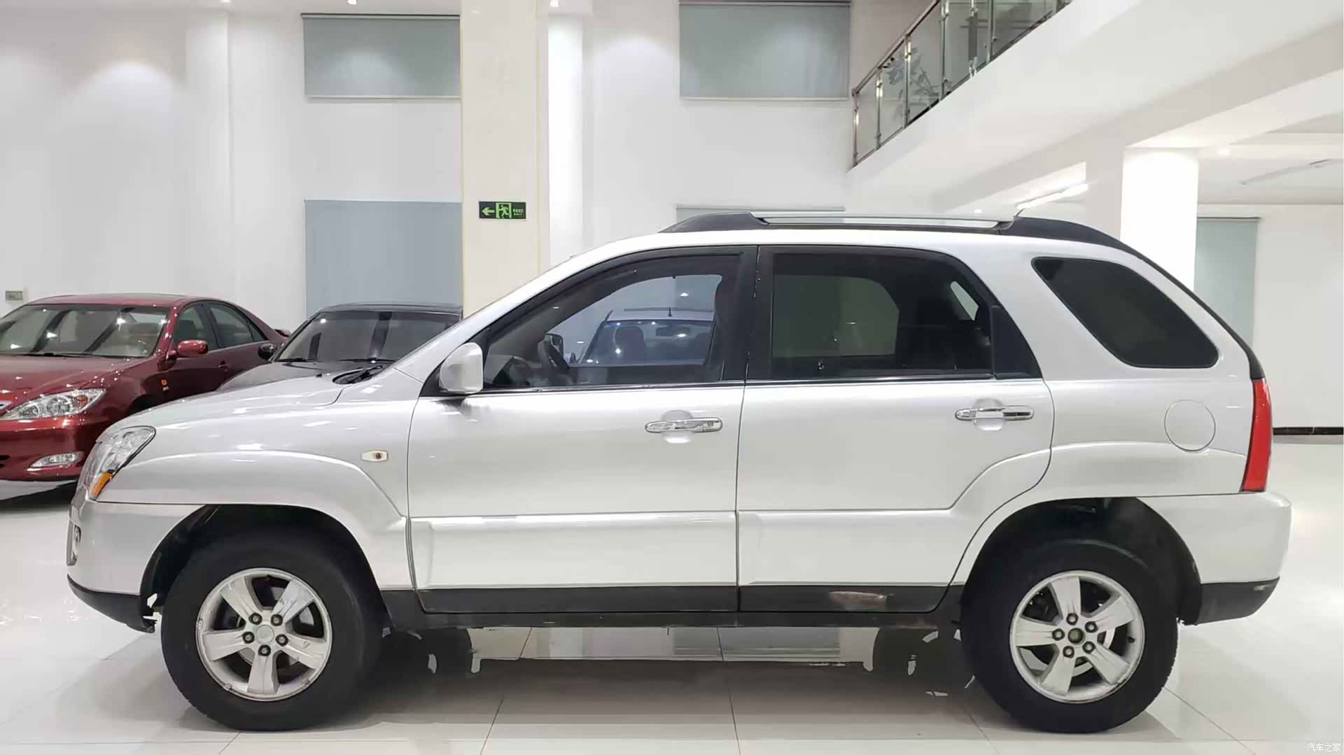 Kia GLS, 2008 13