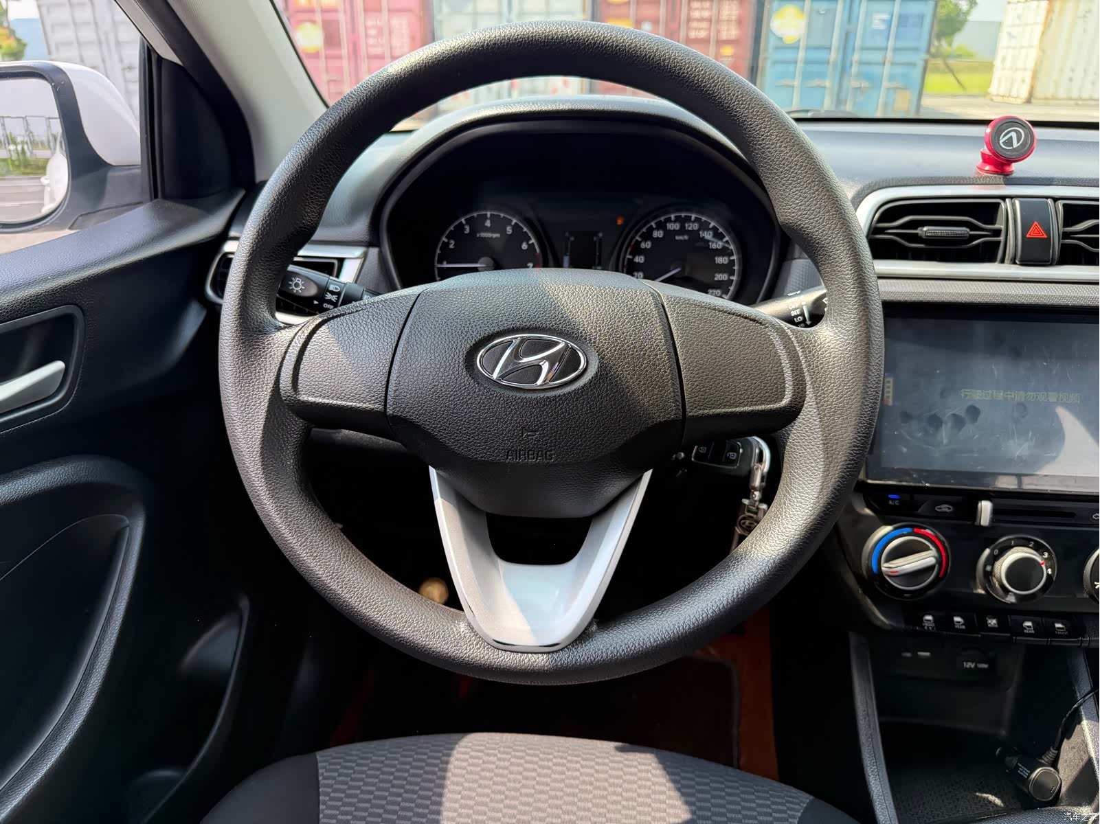 Hyundai V, 2017 10
