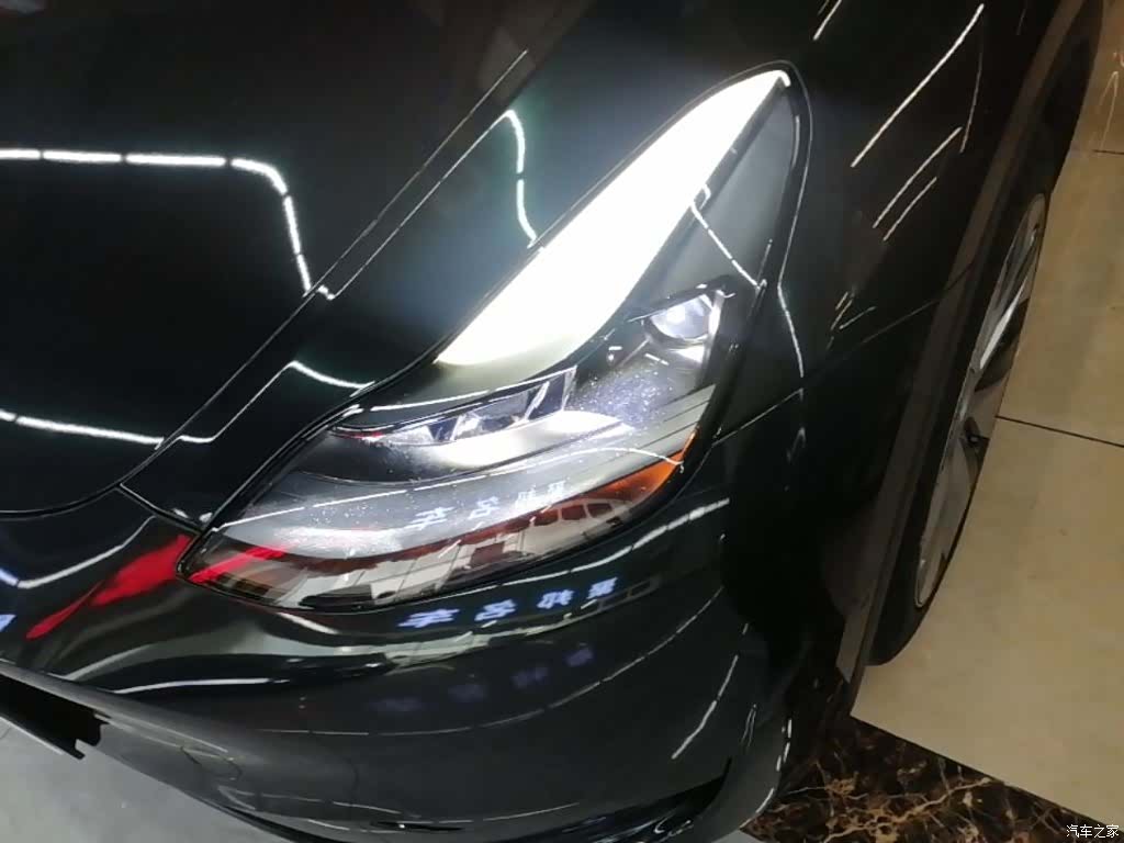 Tesla Model Y, 2022 24