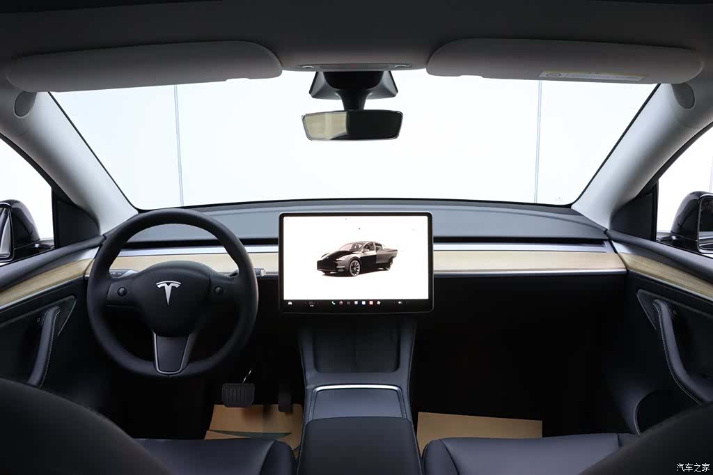Tesla Model Y, 2022 21