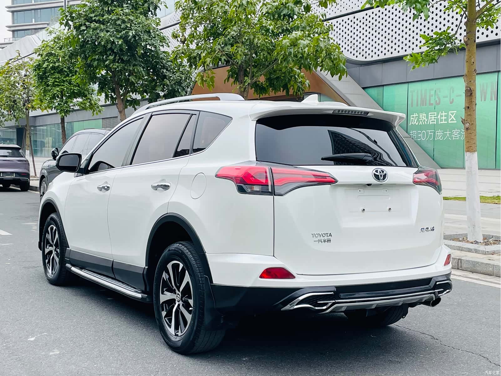 Toyota RAV4, 2018 11